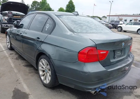 2010 BMW 328I xDrive z USA, uszkodzony, nr VIN WBAPK7C58AA458502